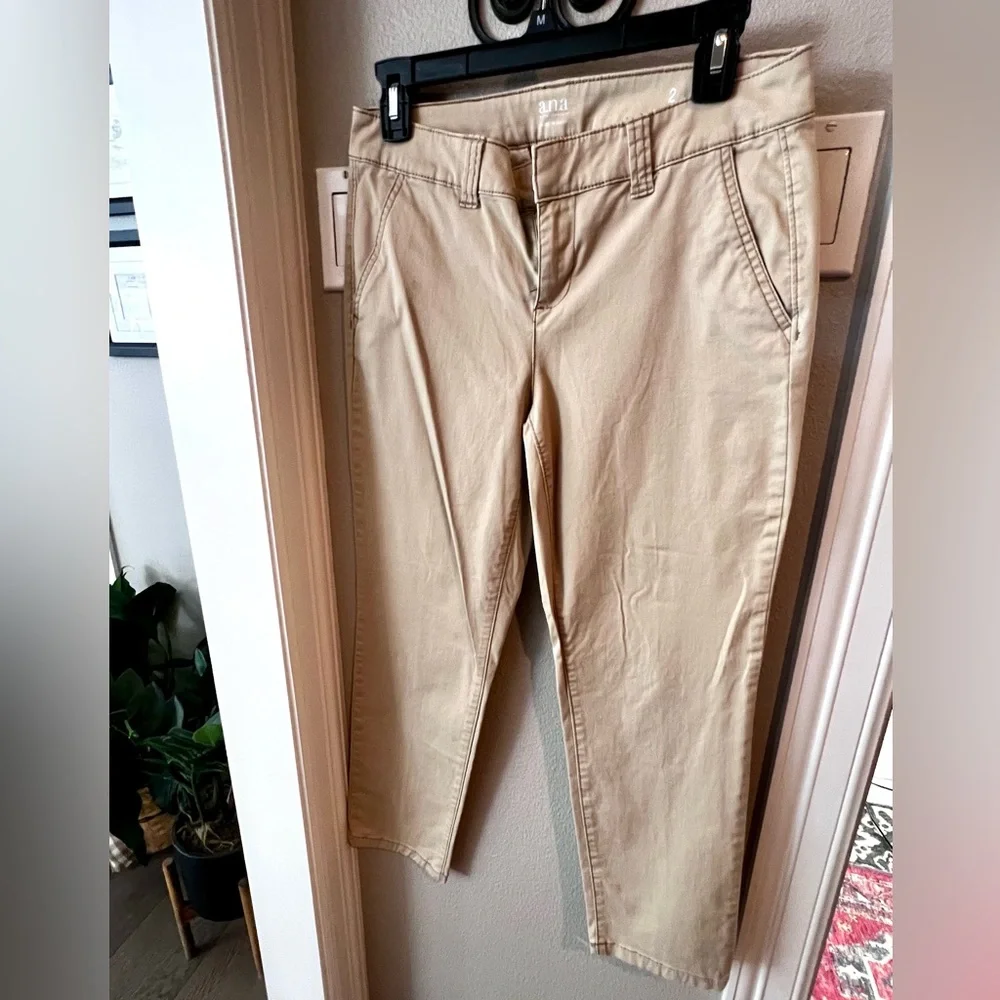 .n.a Cropped Khaki Pants Women Size 2 Stretch Ankle Career Casual Tan Chino